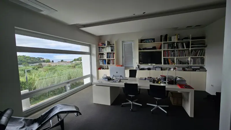Wunderschöner Meerblick: Grandioses Wohn- oder Bürogebäude in Pula — Bild 3