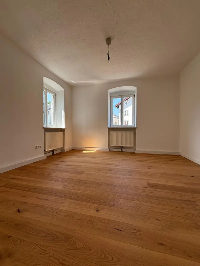Modernisierte 3-Zimmer-Wohnung in Traunnähe mit 67m2 — Bild 3