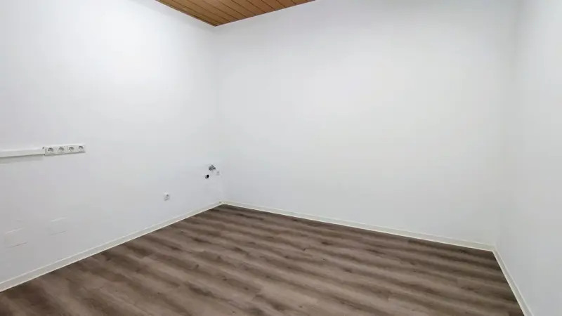 Attraktives Geschäftslokal mit Fensterfront - 85m2 -  Ostermiething — Bild 7
