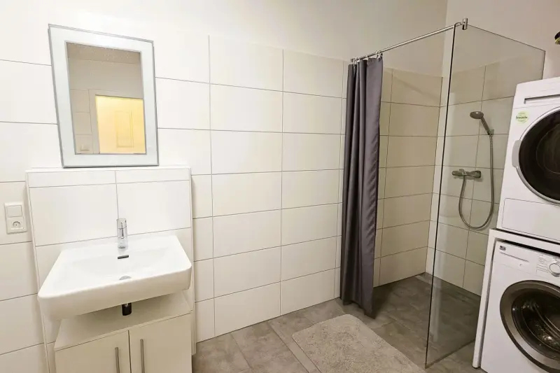 Wie neu! Wohnen im Grünen - 3 Zimmer Terrassenwohnung in Franking — Bild 10