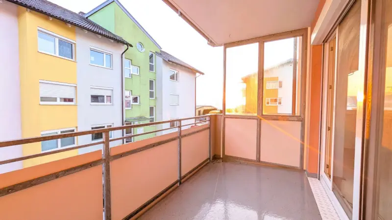 Helle 3-Zimmer-Wohnung mit Loggia in Lochen am See — Bild 4