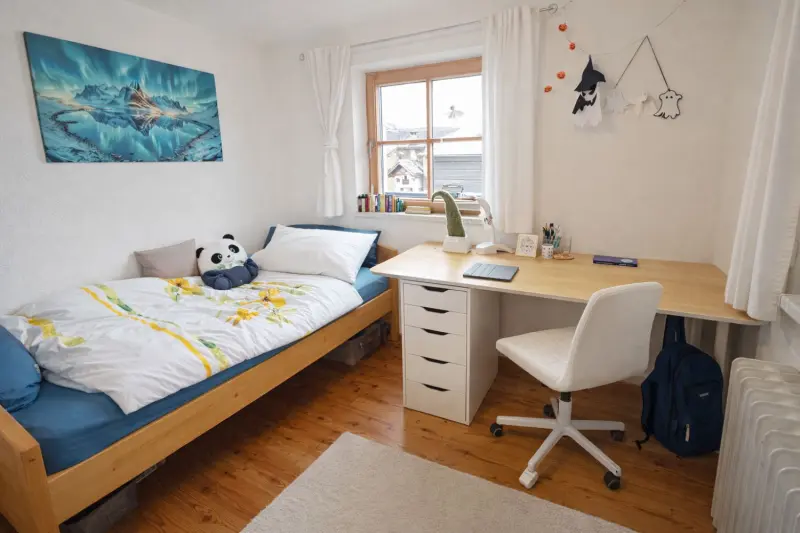 Schlafzimmer 5