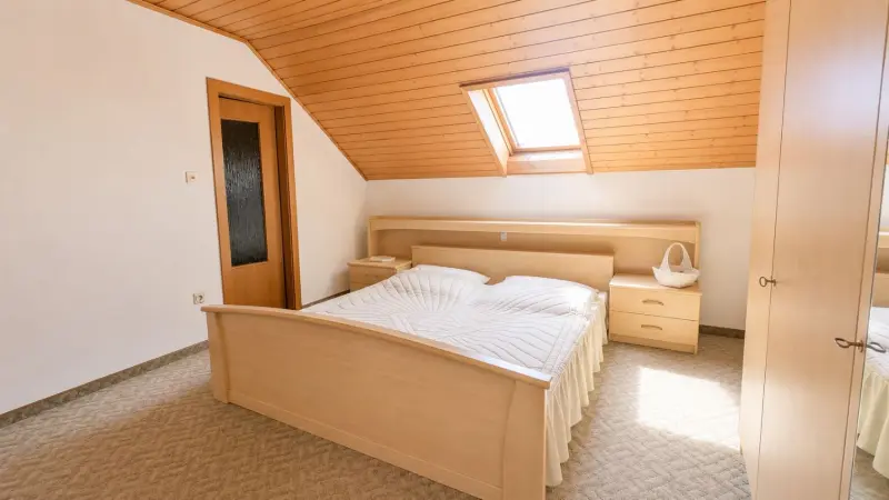 Schlafzimmer 4 OG